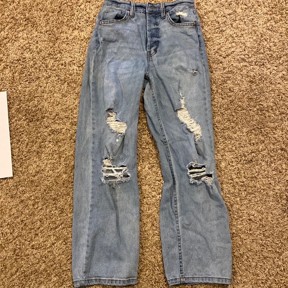 Wilde fable mom ripped jeans